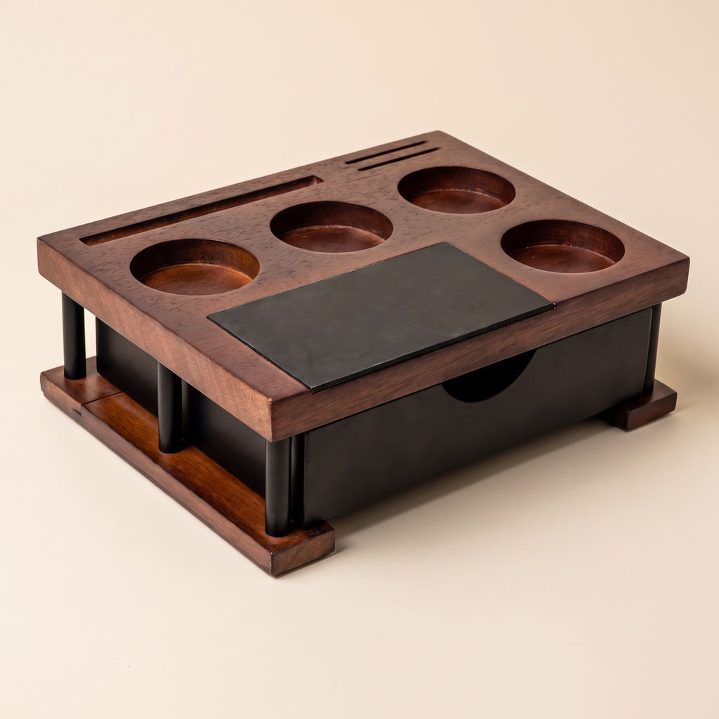 Wooden tamping station
